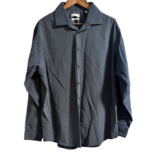 Men’s Calvin Klein Dress Shirt Size 17 1/2  34-35